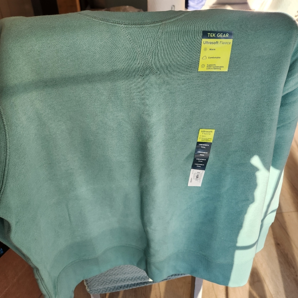 Tek gear, crewneck sweatshirt